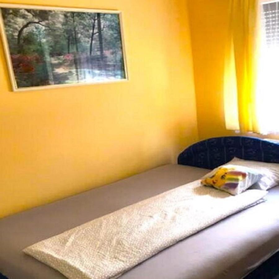 Ferienwohnung Sziszi Nyaralohaz Balatonszarszo Exterior foto