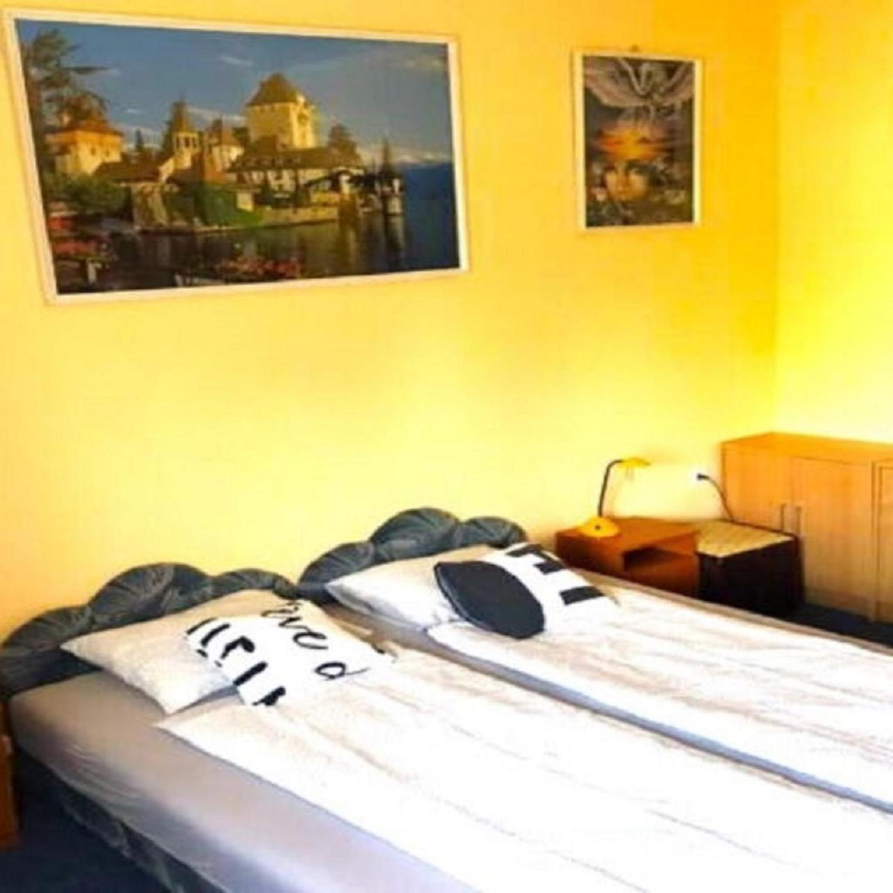 Ferienwohnung Sziszi Nyaralohaz Balatonszarszo Exterior foto